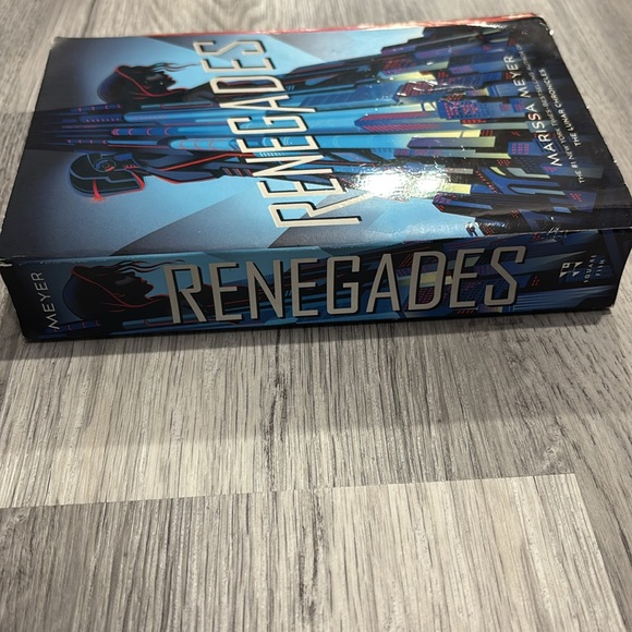 3/20$ Renegades by Marissa Meyer - Picture 3 of 6